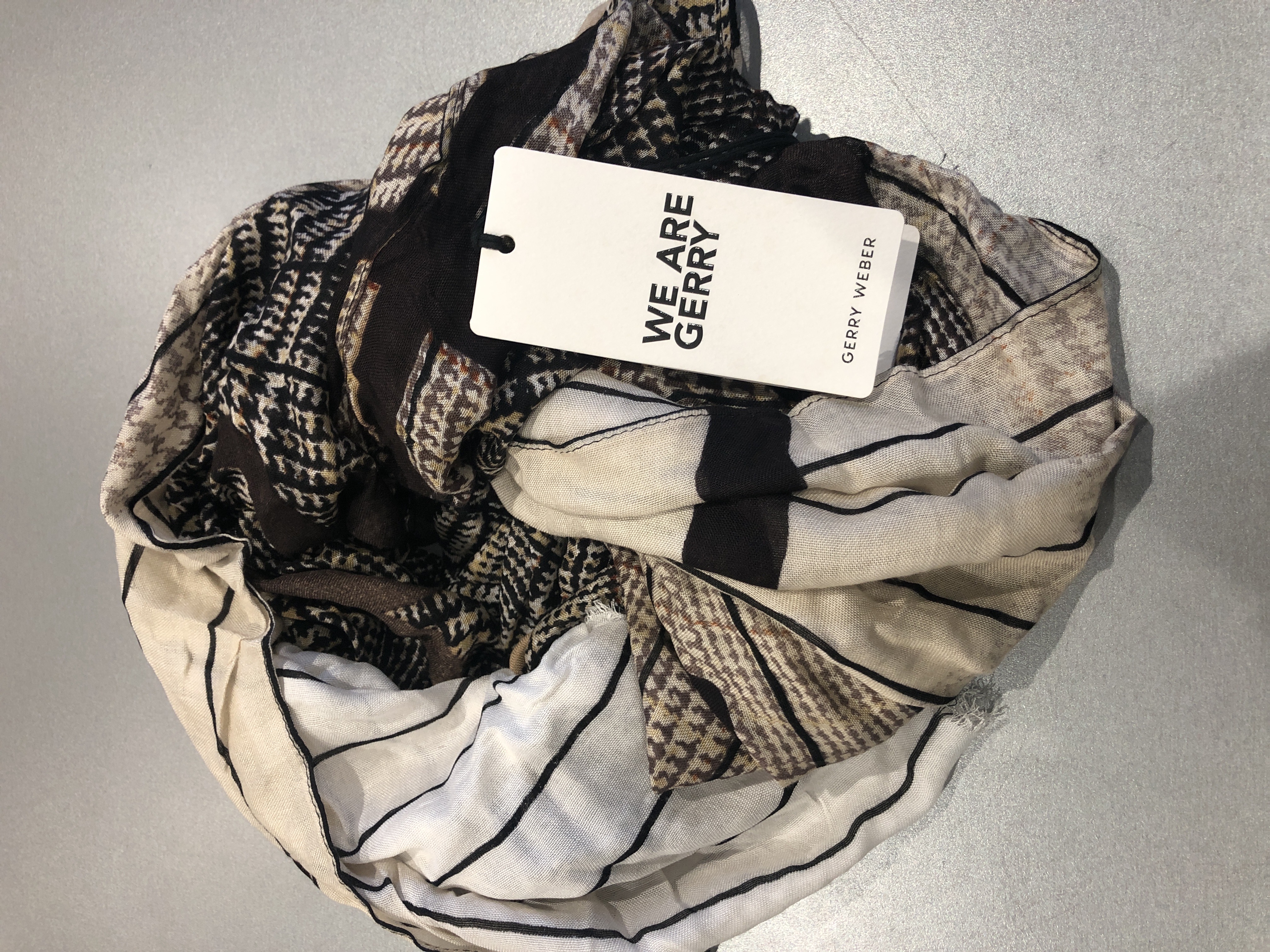 Foulard GERRY WEBER Marron beige 100% Viscose 70x185 cm pour usage quotidien et extérieur