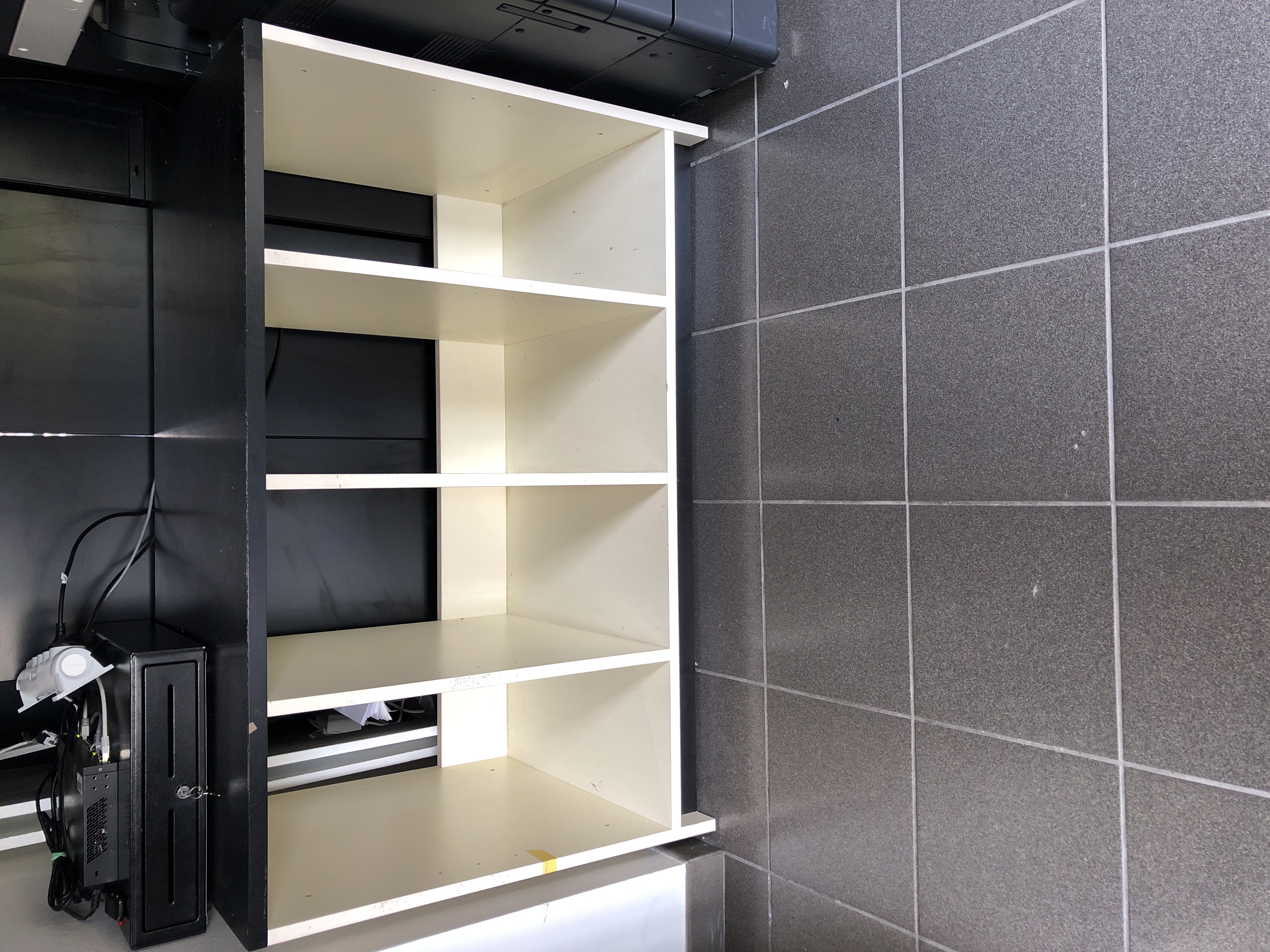 Meuble bas à l'unité - dimensions 60x78x122 cm - dessus noir - meuble de rangement pour maison