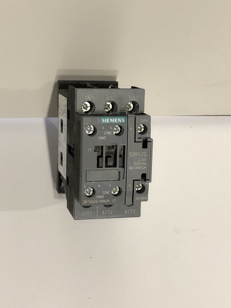 Contacteur Siemens 3RT6025-1AN20 - 3 pôles 400V AC 17A pour applications industrielles
