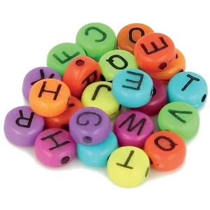 Dés Perle Artemio - 7mm Couleurs Vives 300 Pièces Alphabet Blanc pour loisirs créatifs enfants