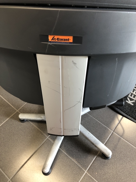 Chaise de Bureau GARANT inclinable plastique dur