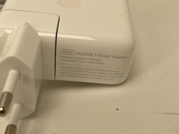 Chargeur Apple MagSafe 2 - 45W 14.5V 3.05A pour MacBook Air, Adapté à l'Usage Domestique et Professionnel
