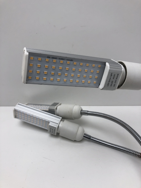 Lampe chauffante LED 3 branches avec pince - Branchement USB, variateur d'intensité, minuteur pour bureau