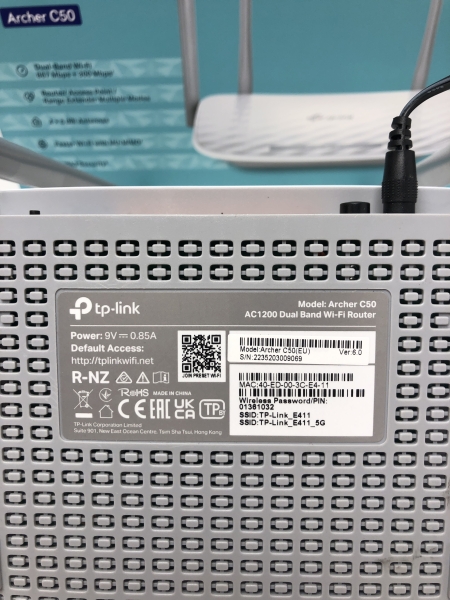 Routeur Wifi TP-Link Archer C50 - 802.11ac, 300 Mbps 2.4 GHz, 867 Mbps 5 GHz, Point d'accès, Réseau invité