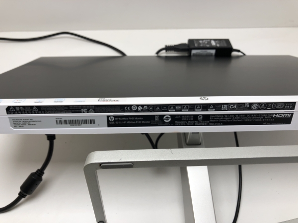 Écran HP M24fwa - 23.8 pouces Full HD avec alimentation intégrée, pour bureau et multimédia