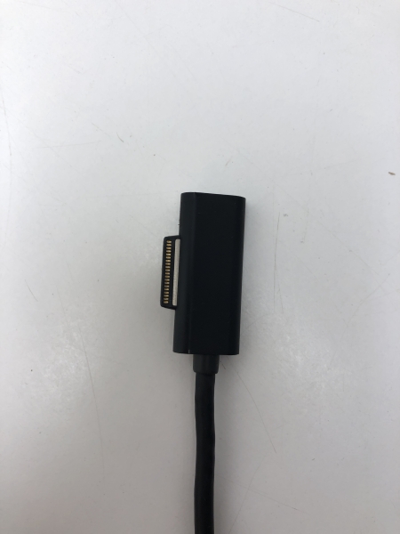 Station d'accueil Microsoft Surface Dock 1661 - 4 USB-A 3.0, RJ45, 2 Mini DisplayPort, Jack 3.5mm pour Surface