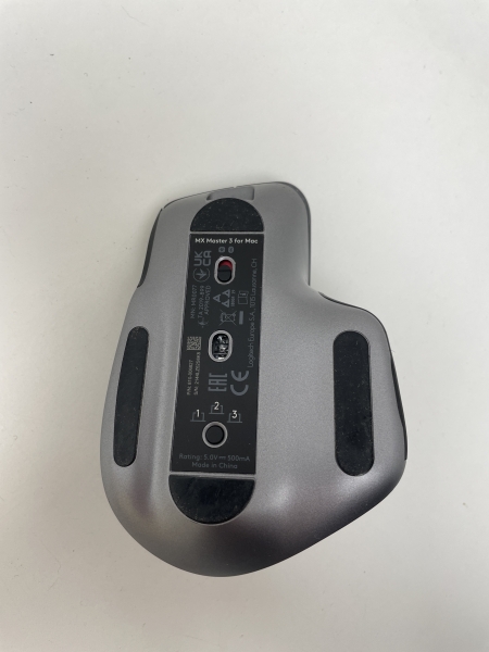 Souris Logitech MX Master 3 - Technologie Darkfield, 7 boutons, Bluetooth pour ordinateurs