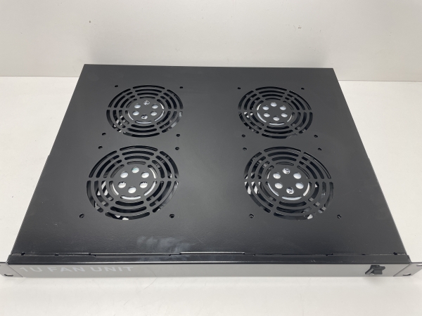 Ventilation de baie de brassage - 4 ventilateurs - rackable - Dimension L44xP35 pour serveur