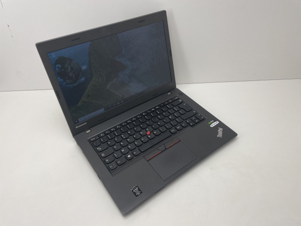 PC portable Lenovo - 14" - i5 - 8 Go Ram - SSD 256 Go - Windows 10 Pro