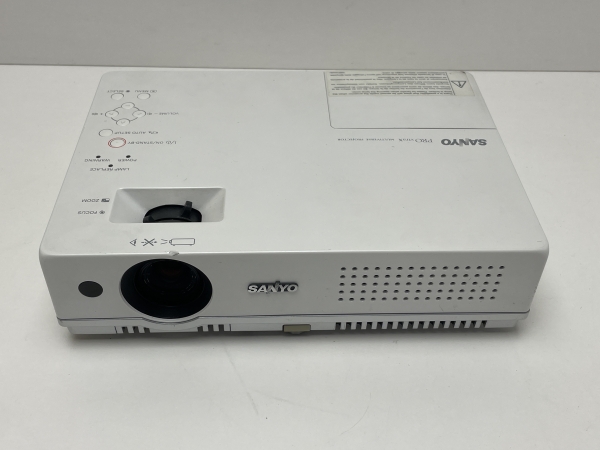 Vidéoprojecteur SANYO Pro Xtax - PLC-XW60 - Blanc - VGA - Télécommande - Pochette de transport