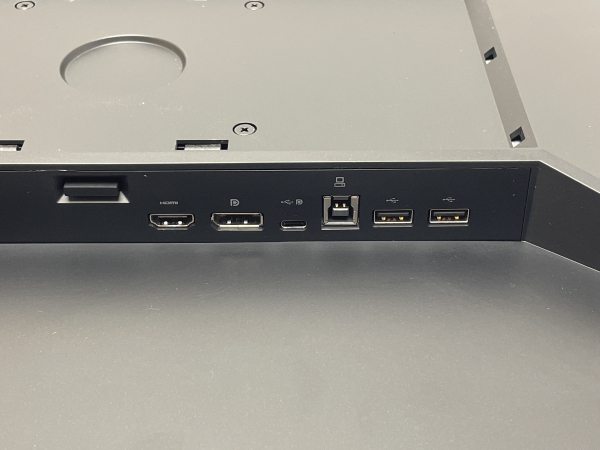 Écran PC HP EliteDisplay E324q - 32 pouces QHD 2560x1440 pour bureau et multimédia