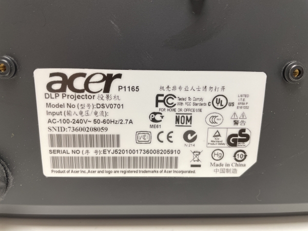 Vidéoprojecteur Acer P1165 - 2400 Lumens DLP SVGA 800x600 pour Présentation et Cinéma Maison