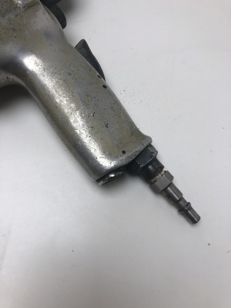 Visseuse pneumatique URYU UW-140P - Pistol Grip Air Impact 