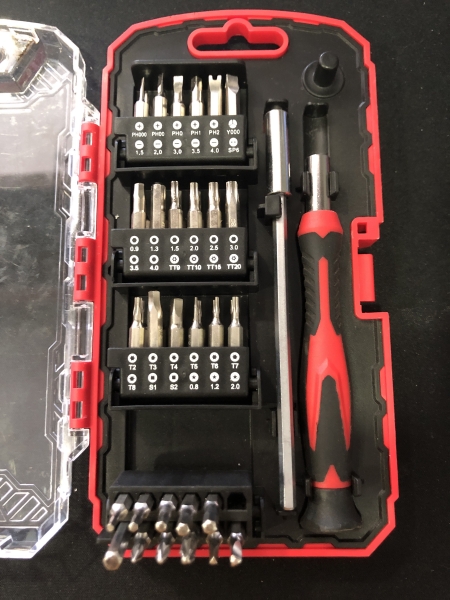 Coffret tournevis de précision et embouts AMAZON BASICS