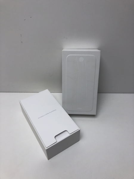 Boîte vide APPLE iPhone 7 - Dimensions 15.5 x 8.5 x 4.5 cm pour rangement ou collection