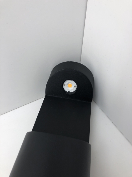Borne LED Resistex BOLARSIDE 818107 - 9.2W 643Lm IP54 IK10 pour extérieur en aluminium noir