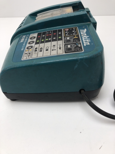 Chargeur de batterie Makita DC18RC - Compatible Batteries Li-ion 18V 240V Usage Électrique