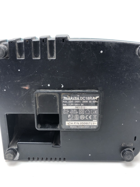 Chargeur de batterie Makita DC18RC - Compatible Batteries Li-ion 18V 240V Usage Électrique