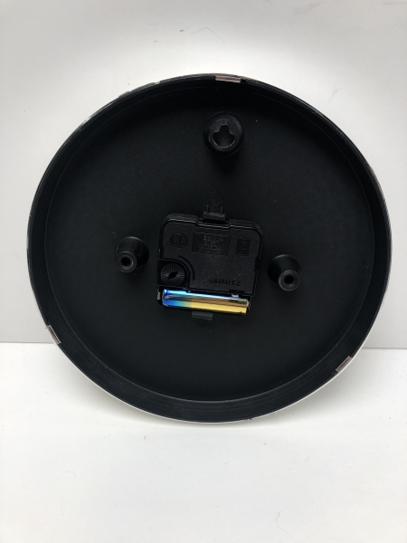 Horloge murale chromée - Plastique diamètre 20 cm fonctionnant à pile pour décoration intérieure