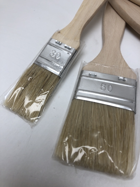 Pinceaux plats - 6 pièces - 5x 50 mm + 1x 30 mm - Soies de Chine claires, manche bois, virole tôle, résistants solvants