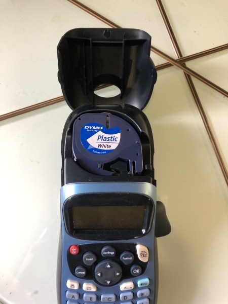 Etiqueteuse Dymo Letratag LT-100H