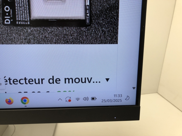 Écran HP E24 G4 - Moniteur FHD 23.8 pouces pour bureau et télétravail
