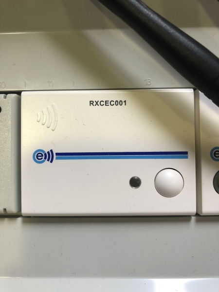 Contrôleur habitat modulaire Energeasy Connect RXCEC001 -  5 ports USB, Ethernet pour gestion domotique