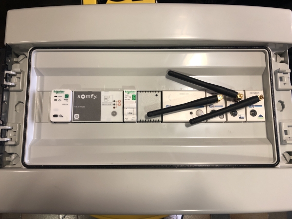 Boîtier électrique étanche Ide - IP65 IK08 18 modules 1 rangée pour distribution résidentielle