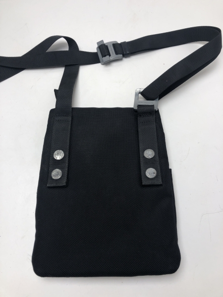 Sacoche Calvin Klein Jeans - Tissu Noir 23x18 cm avec 3 Poches pour Usage Quotidien