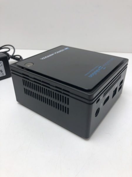 Ordinateur de bureau - Mini PC Gigabyte Brix BACE-3000 -  Intel Celeron N3000 - 4 Go Ram - SSD 256 Go - Windows 10 Pro