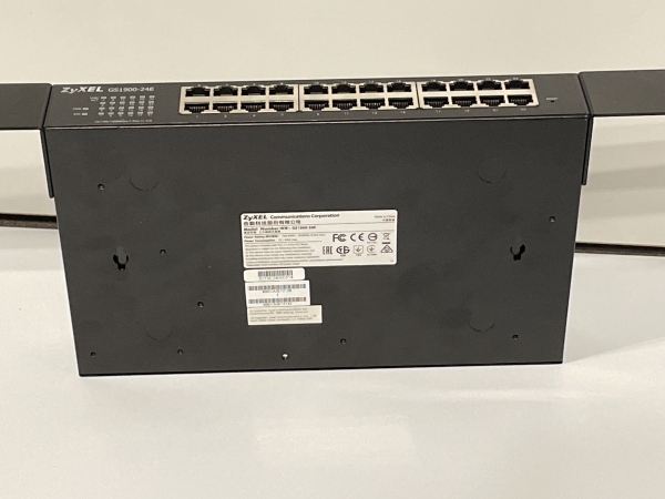Switch ZyXEL GS1900-24E - 24 Ports Gigabit Ethernet, Web Management, Pour Réseau Professionnel