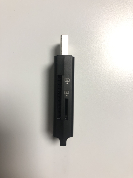 Lecteur de cartes UGREEN TF/SD CARD USB 3.0 - compatible cartes mémoire pour transfert rapide