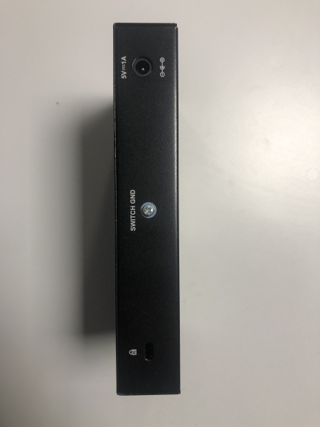 Switch réseau D-Link DGS-108 - 8 ports Gigabit Ethernet pour connexion filaire rapide