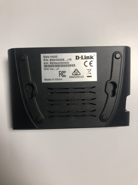 Switch D-Link DGS-1005D - 5 ports Gigabit Ethernet pour réseau domestique et bureau