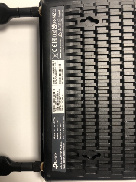 Routeur TP-LINK Archer MR600 - 4G+ Cat6 AC1200 Sans-fil pour réseau domestique et extérieur