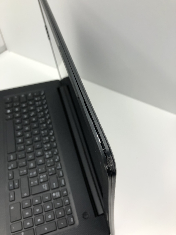 PC Portable DELL Inspiron 17 3000series - 17