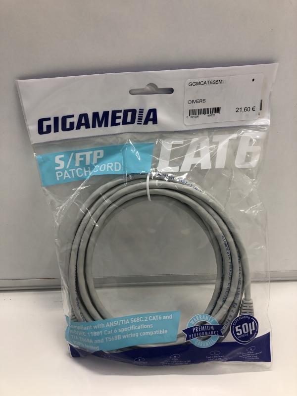 Câble RJ45 Gigamedia - 5 mètres - Cat.6 - Gris pour connexion internet et réseau local