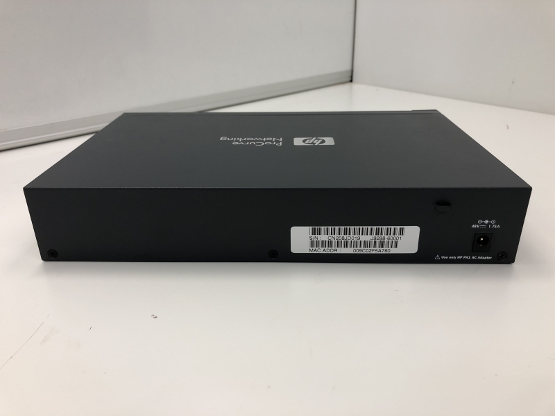 Switch HP ProCurve 2520-8G-PoE Géré L2 Gigabit Ethernet (10/100/1000) Connexion Ethernet, supportant l'alimentation via ce port (PoE)  - Alimentation 
