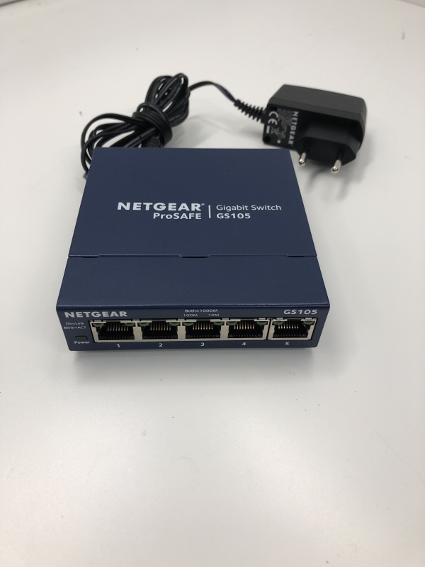 Switch NETGEAR Prosafe GS105 - 5xRJ45 Gigabit Ethernet Non manageables - Alimentation pour réseau domestique ou professionnel