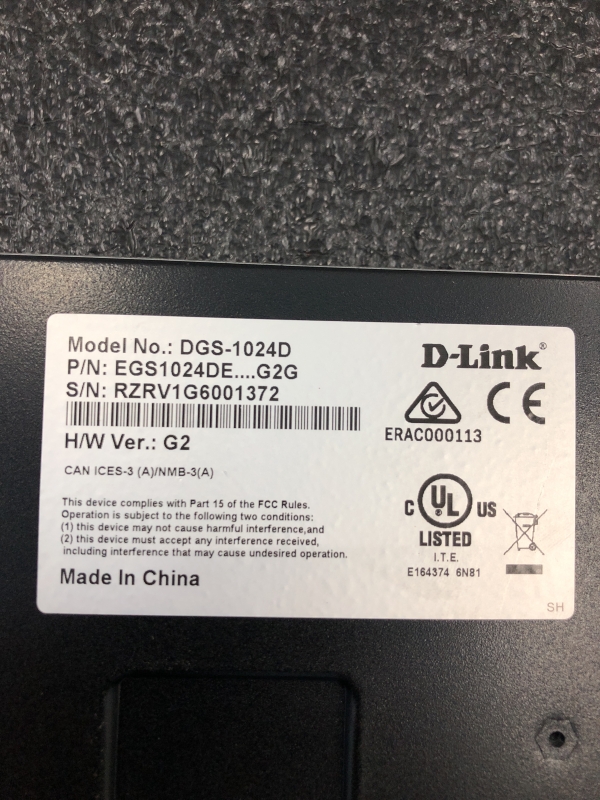 Switch D-Link DGS-1024D - 24 ports Gigabit Ethernet non géré, Rackmount/Desktop, Fanless
