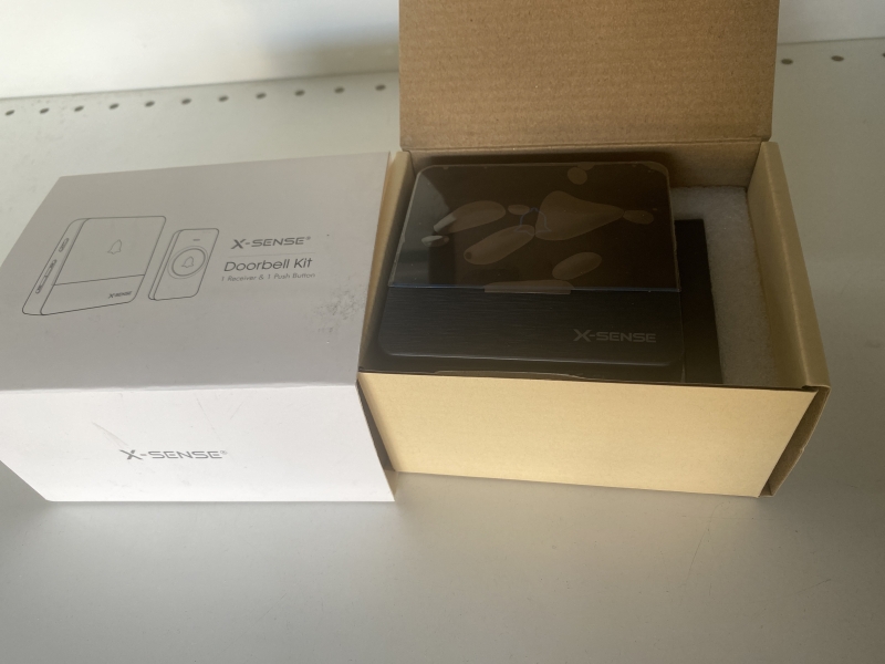 Sonnette X-Sense Doorbell Kit - Sans Fil Portée 200m avec Carillon et LED pour Maison