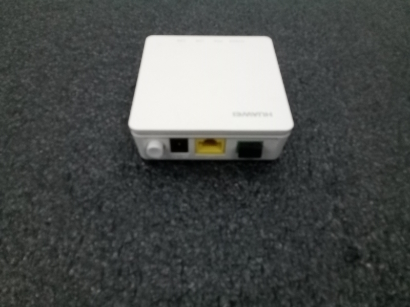 Boitier Fibre HUAWEI Echolife HG8010H - Câble RJ45 RJ11 - Alimentation