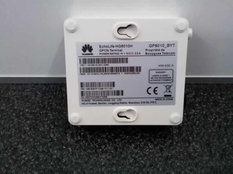 Boitier Fibre HUAWEI Echolife HG8010H - Câble RJ45 RJ11 - Alimentation