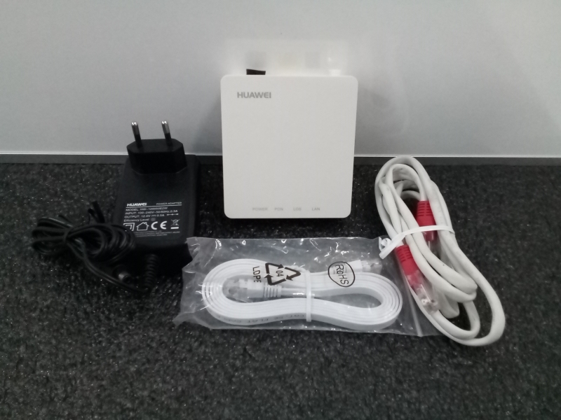 Boitier Fibre HUAWEI Echolife HG8010H - Câble RJ45 RJ11 - Alimentation