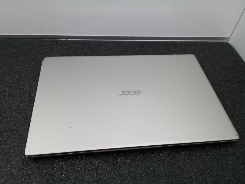 PC Portable ACER Swift 1 - 14 