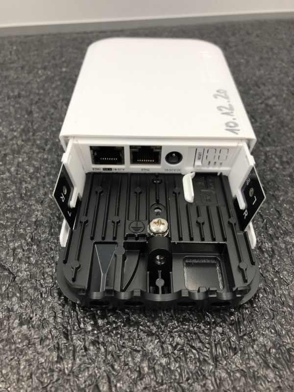 Router Wifi RJ45 MIKROTIK WAP séries RBWAP2ND