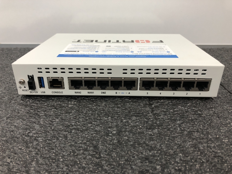 Firewall Fortinet FortiGate 60F FG-60F - 10xRJ45 + 1 console USB pour réseau sécurisé