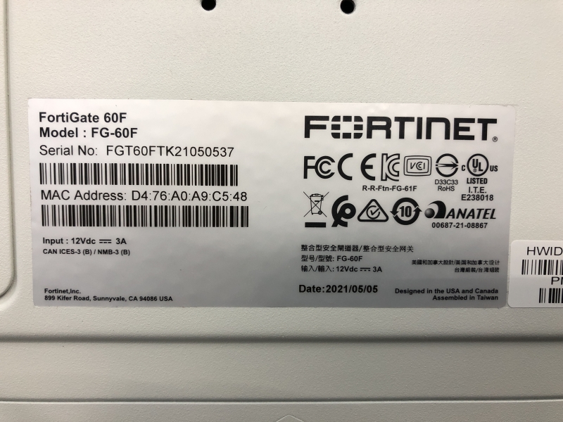 Firewall Fortinet FortiGate 60F FG-60F - 10xRJ45 + 1 console USB pour réseau sécurisé