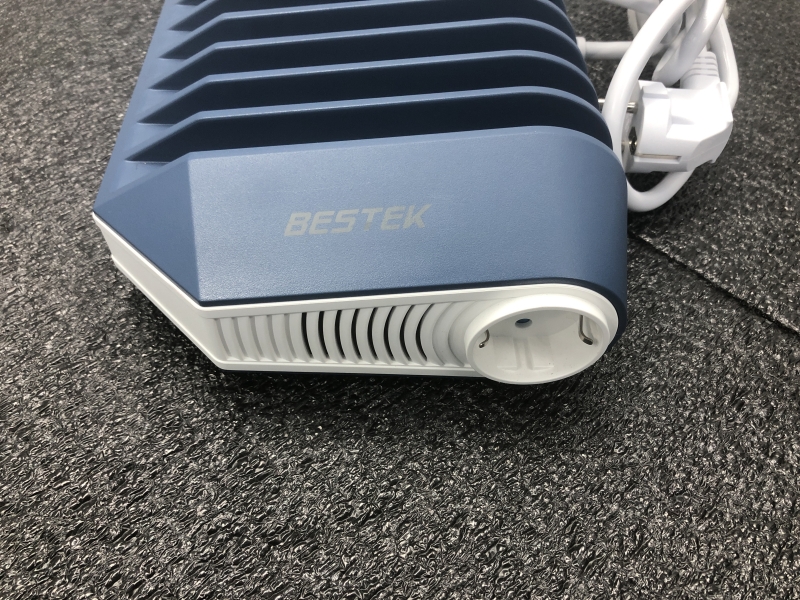 Chargeur USB BESTEK MRU110E - 9xUSB 2.4A, 1 USB QC3.0, 2xPrise alimentation - Pour appareils électroniques