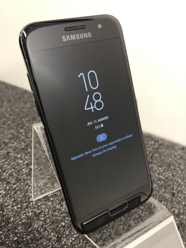 Téléphone SAMSUNG Galaxy A3 2017 - SM-A320FL- Stockage 16 Go -  2 Go Ram - USB-C 